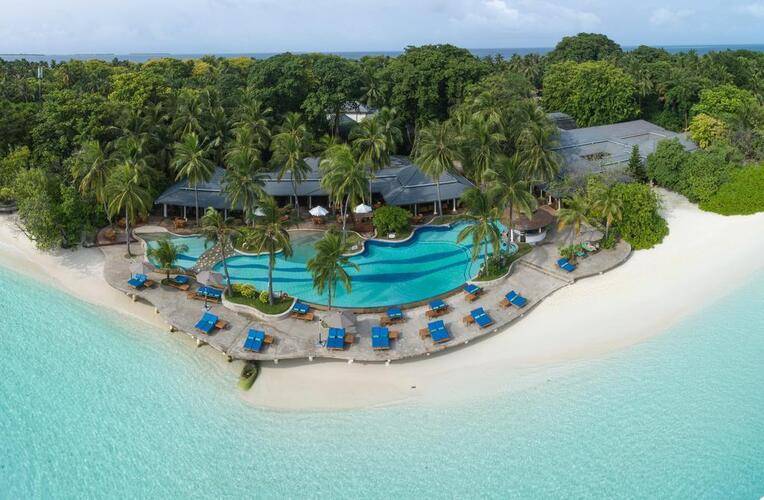 Royal Island Resort & Spa