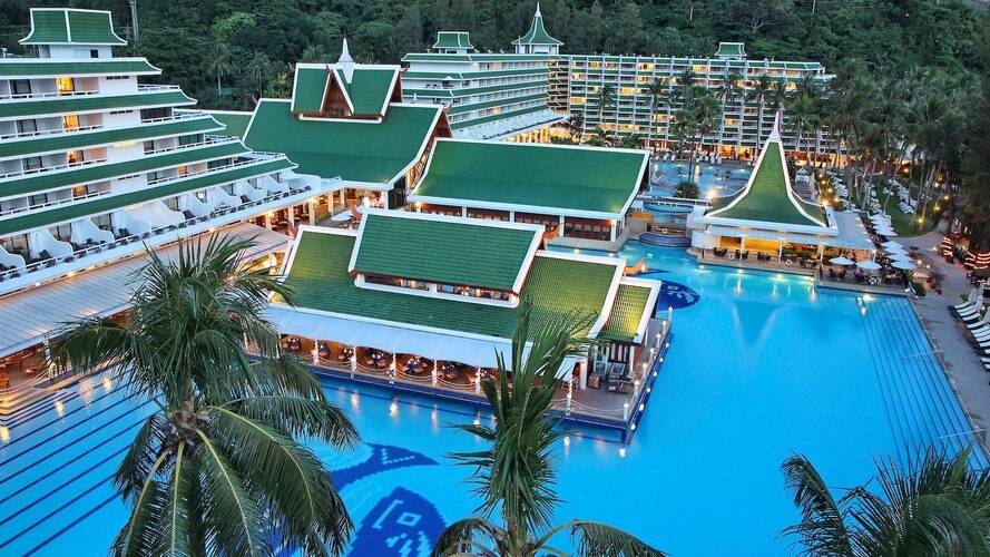 Le Meridien Phuket Beach Resort