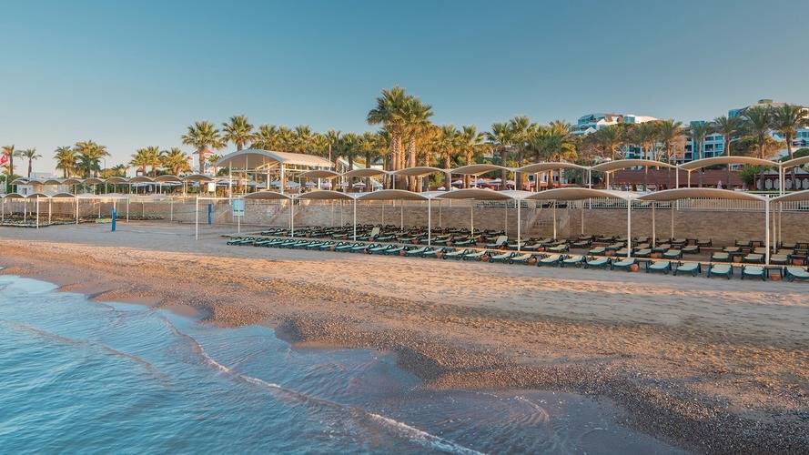 Cornelia De Luxe Resort