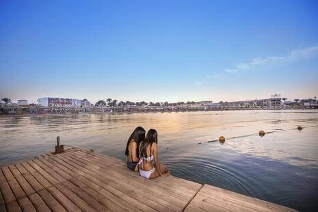 Sunrise Garden Beach Resort & Spa