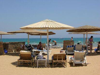 Golden 5 Al Mas Hotel & Beach Resort