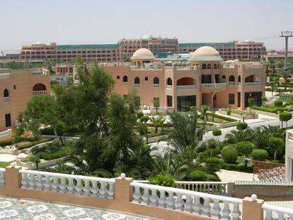 Golden 5 Al Mas Hotel & Beach Resort