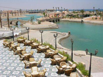 Golden 5 Al Mas Hotel & Beach Resort