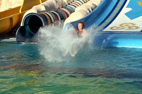 Golden 5 Al Mas Hotel & Beach Resort