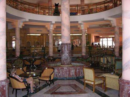 Golden 5 Al Mas Hotel & Beach Resort