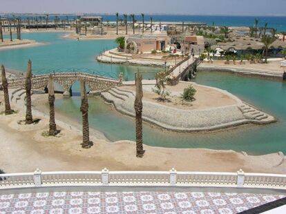 Golden 5 Al Mas Hotel & Beach Resort