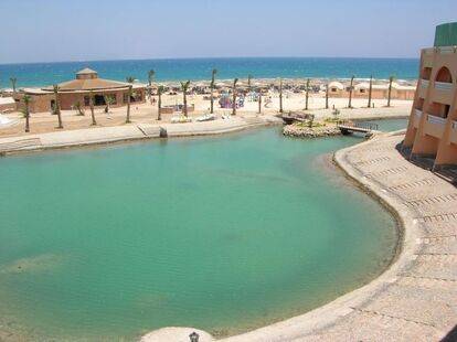 Golden 5 Al Mas Hotel & Beach Resort