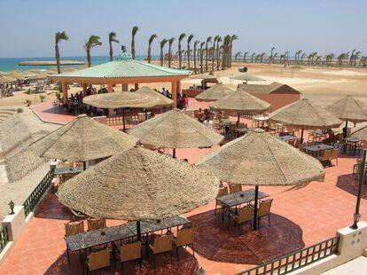 Golden 5 Al Mas Hotel & Beach Resort