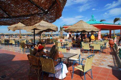 Golden 5 Al Mas Hotel & Beach Resort