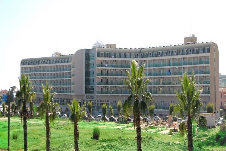 Hedef Beach Resort Hotel