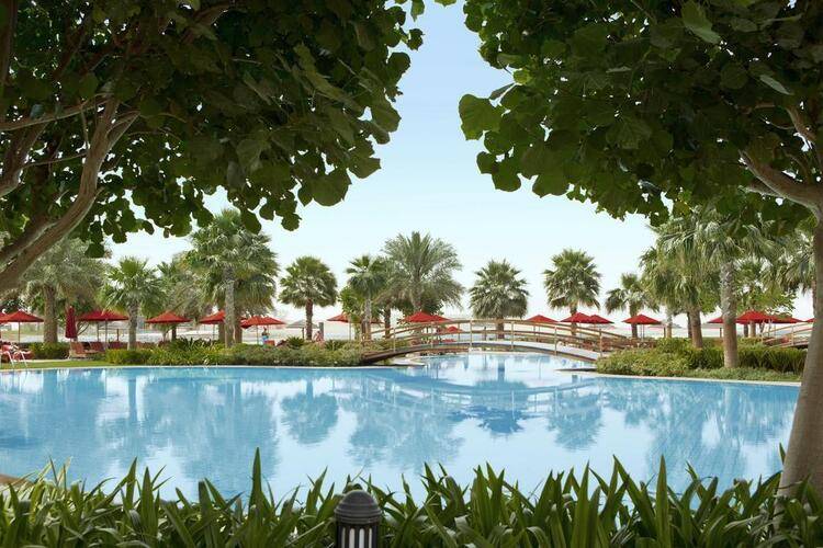 Khalidiya Palace Rayhaan Hotel By Rotana