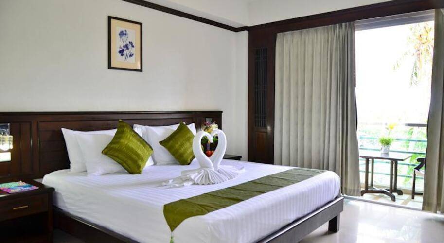 First Residence Hotel