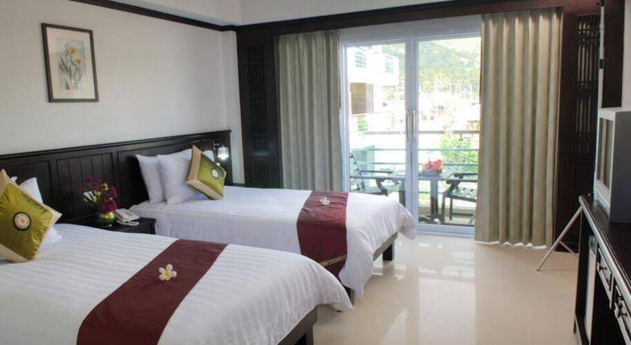 First Residence Hotel
