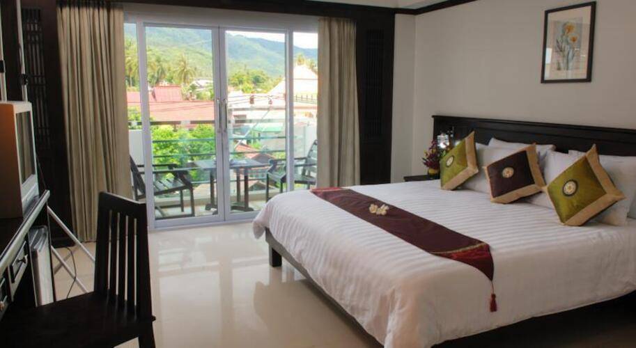 First Residence Hotel
