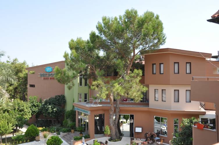 Aleria Belport Beach Hotel