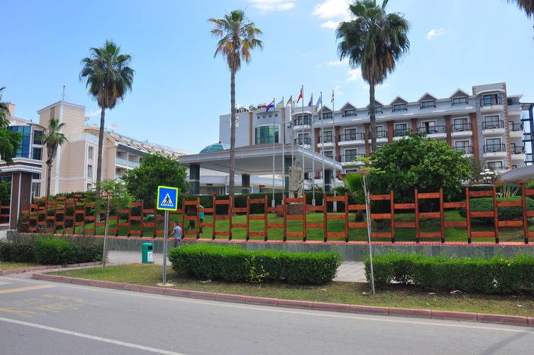 Palmet Beach Resort