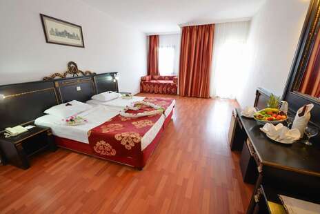 отель cesars resort hotel 5 еда. c1d59123832f8d328c4558465c07eae7. отель cesars resort hotel 5 еда фото. отель cesars resort hotel 5 еда-c1d59123832f8d328c4558465c07eae7. картинка отель cesars resort hotel 5 еда. картинка c1d59123832f8d328c4558465c07eae7. Cesars Resort Side 5* в Турции — это настоящая жемчужина Средиземноморья и удивительное место для полноценного семейного отдыха. Отель расположен в первой береговой линии, площадь территории комплекса — 40 тыс. кв. метров.