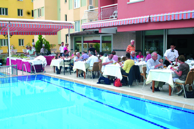 Lara Dinc Hotel