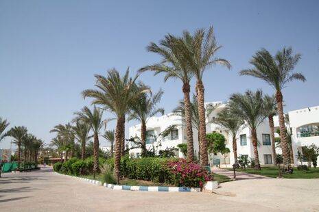Dessole Royal Rojana Resort