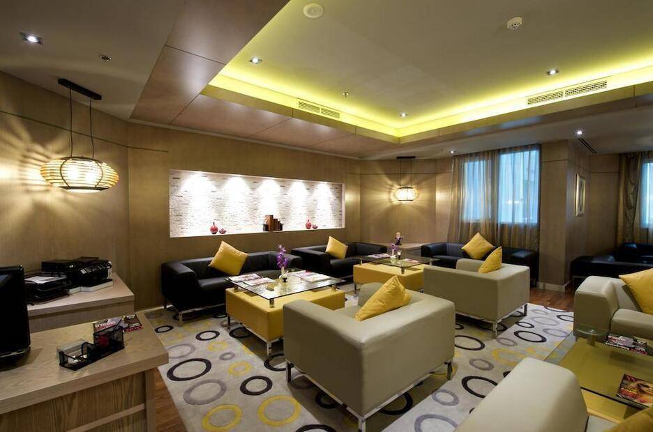 Time Grand Plaza Hotel