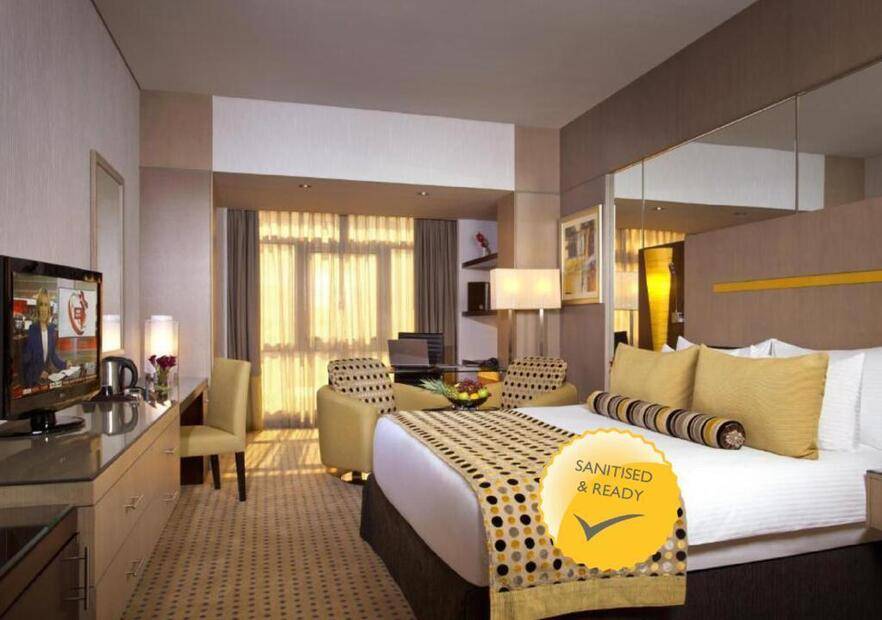 Time Grand Plaza Hotel