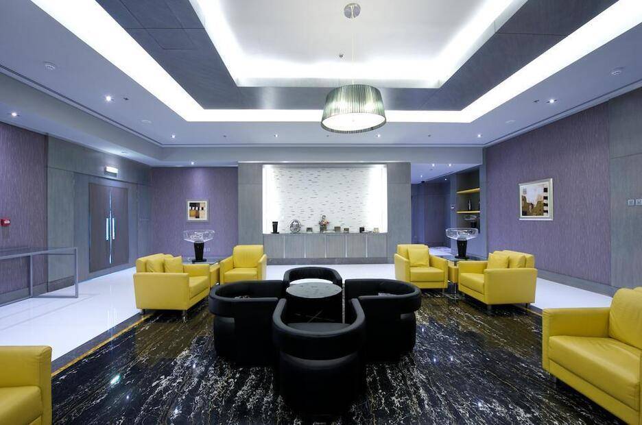 Time Grand Plaza Hotel