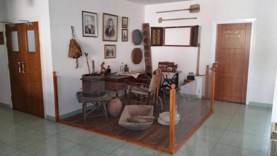 Moniatis Hotel