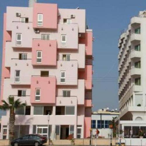 Flamingo Apts