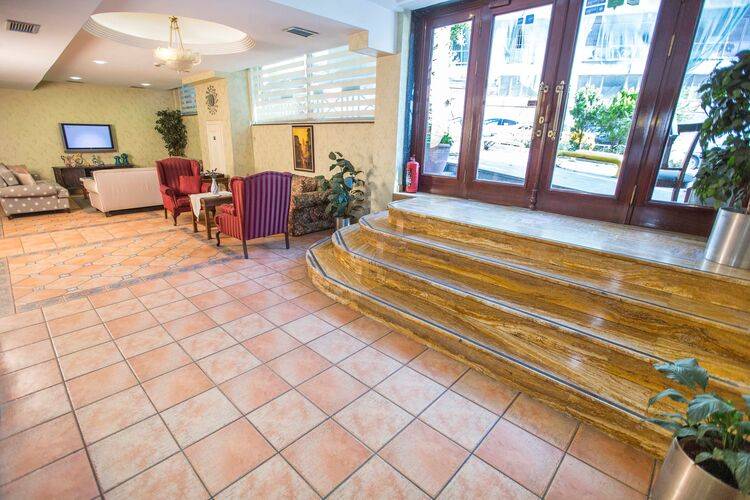 Golden Crown Hotel