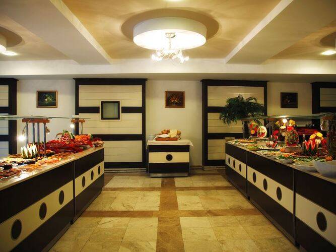 Lavitas Hotel