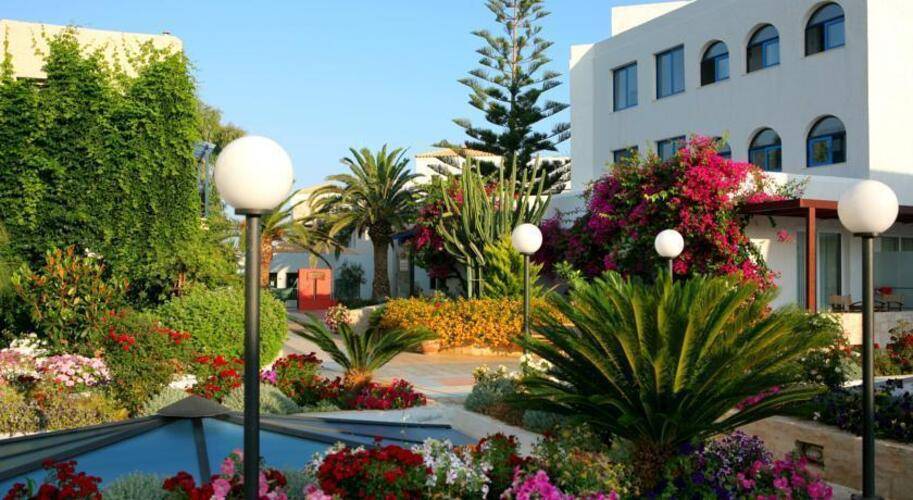 Kosta Mare Palace Resort & Spa