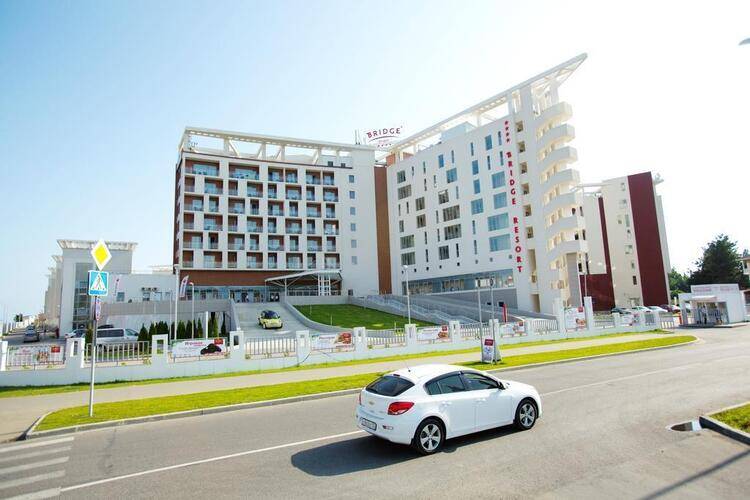 ГК Бридж Резорт (Bridge Resort)