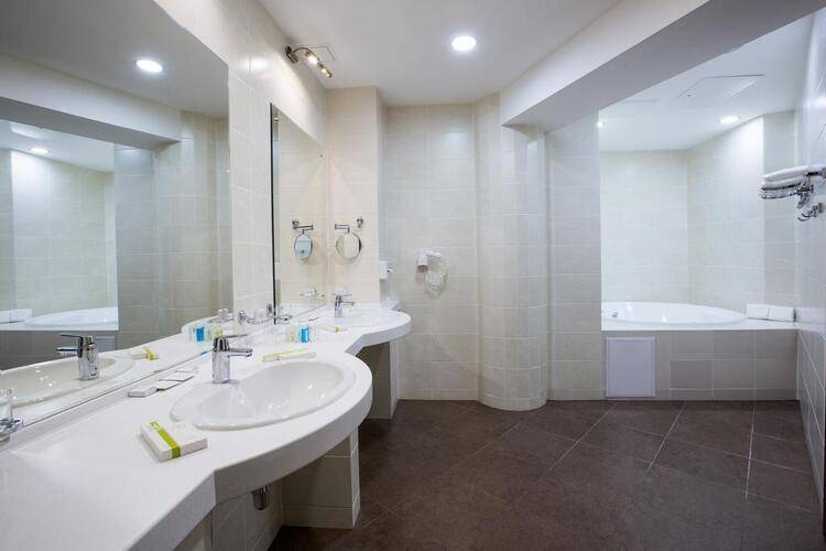 ГК Бридж Резорт (Bridge Resort)