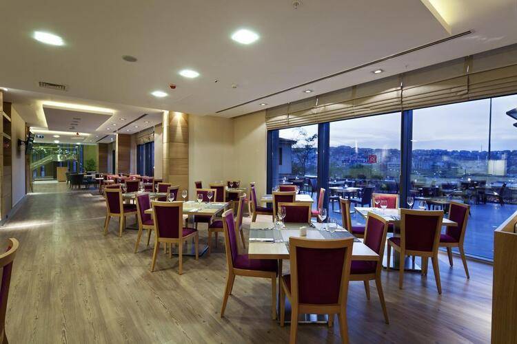 Dosso Dossi Hotels Golden Horn (Eх. Hilton Garden Inn Golden Horn)