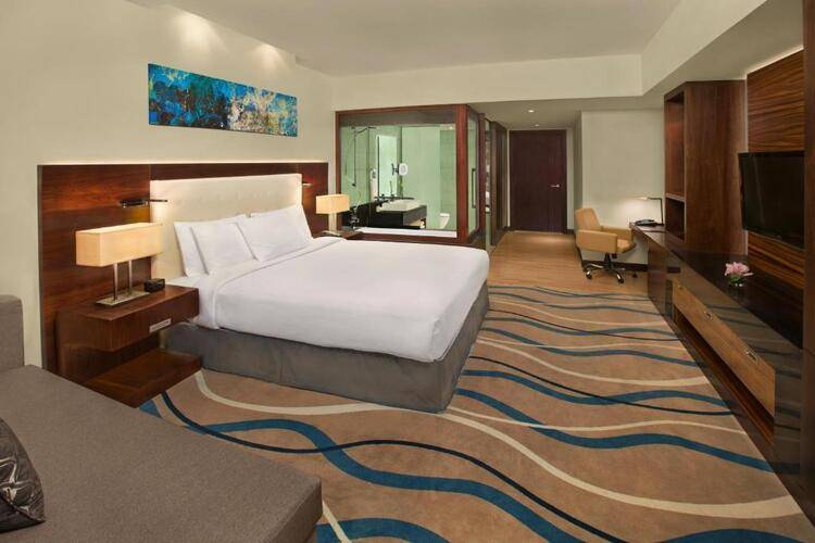 Double Tree By Hilton Hotel & Residence Dubai Al Barsha