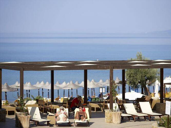 Anthemus Sea Beach Hotel & Spa