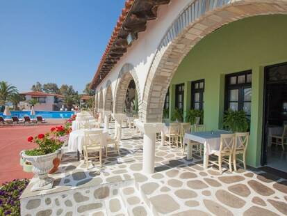 Bomo Assa Maris Beach