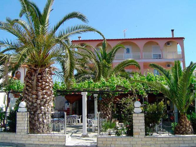 Sakis Haus Studios