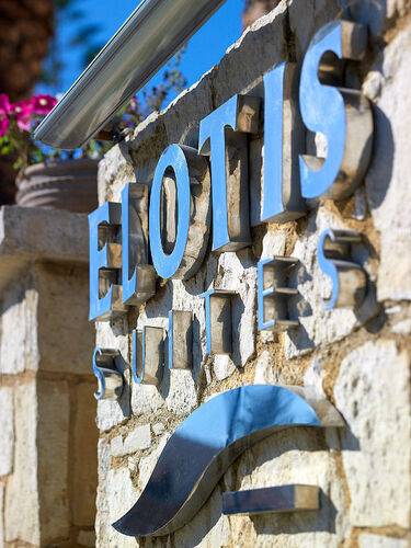 Elotis Suites