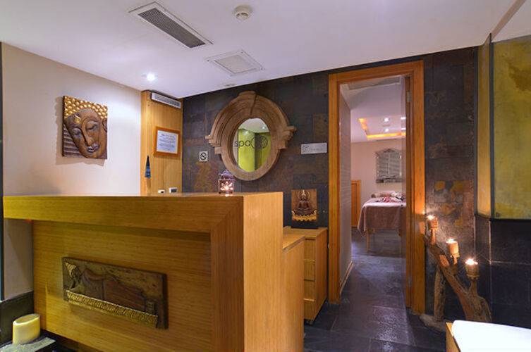 Pera Tulip Hotel