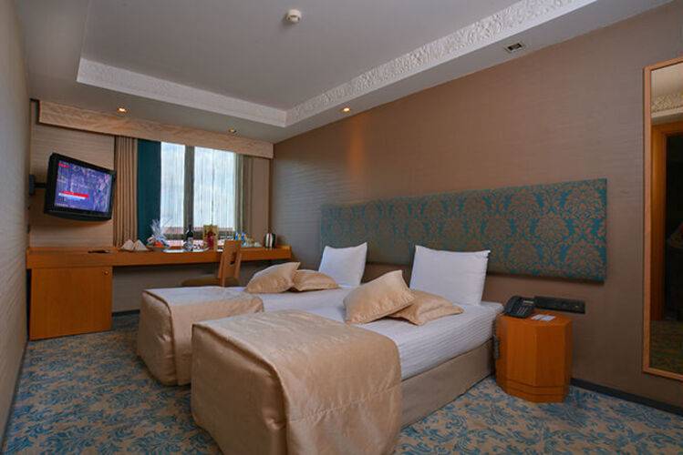 Pera Tulip Hotel