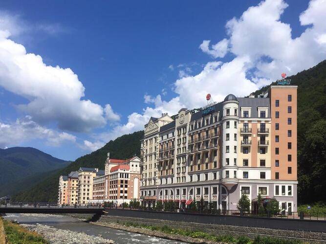 Azimut Freestyle Rosa Khutor (Ex. Heliopark)