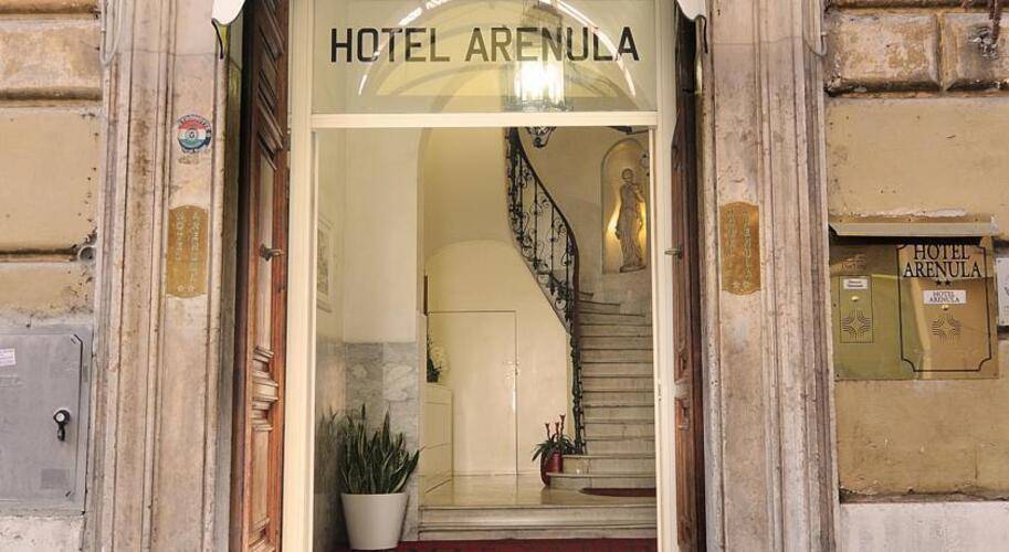 Arenula Hotel
