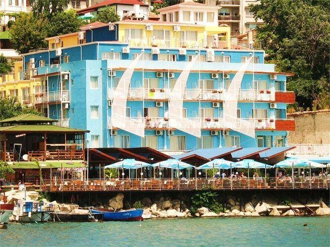 Lotos Hotel Balchik