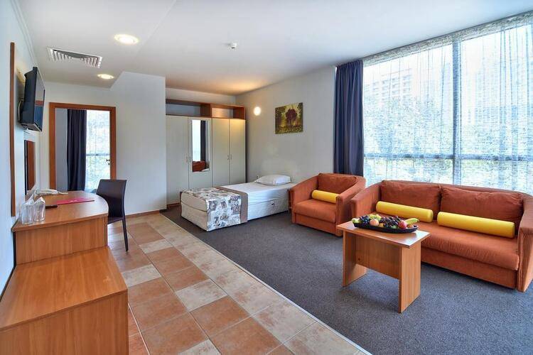 Cooee Mimosa Sunshine Hotel