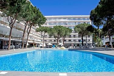 Oasis Park Hotel 3* Oasis Park Hotel 3*