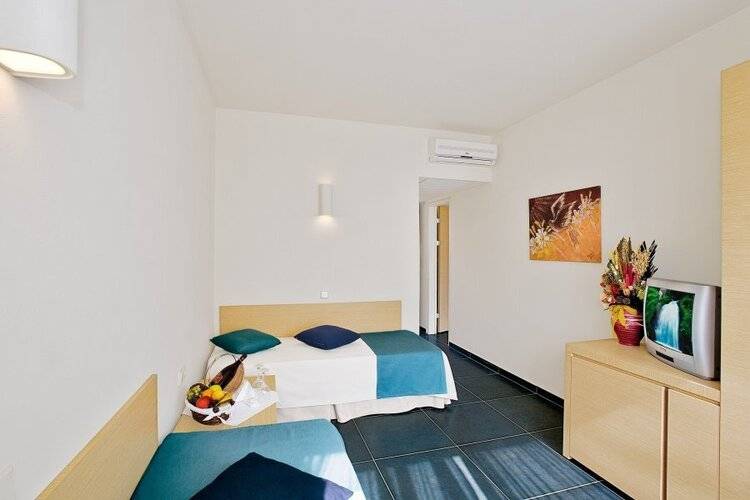 Atlantica Mikri Poli Hotel