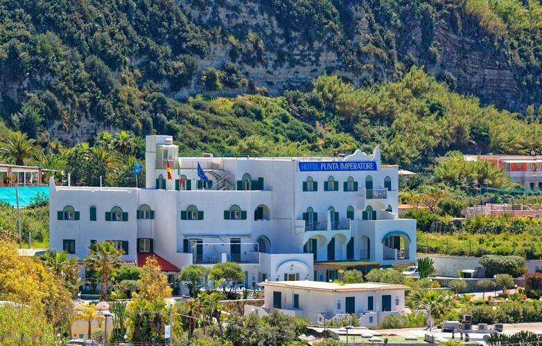 Punta Imperatore Hotel