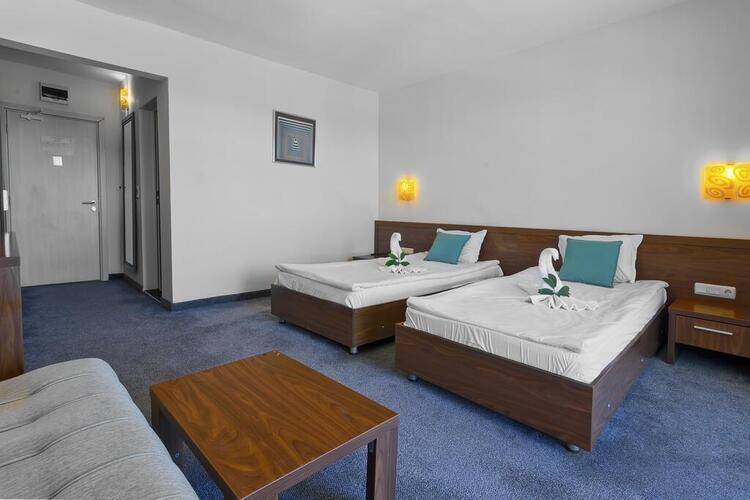 Glarus Hotel