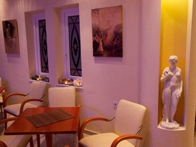 Efstratios Hotel